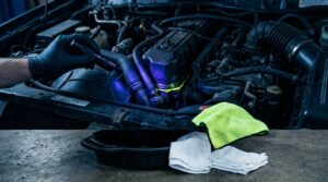 how to find an oil leak with uv dye