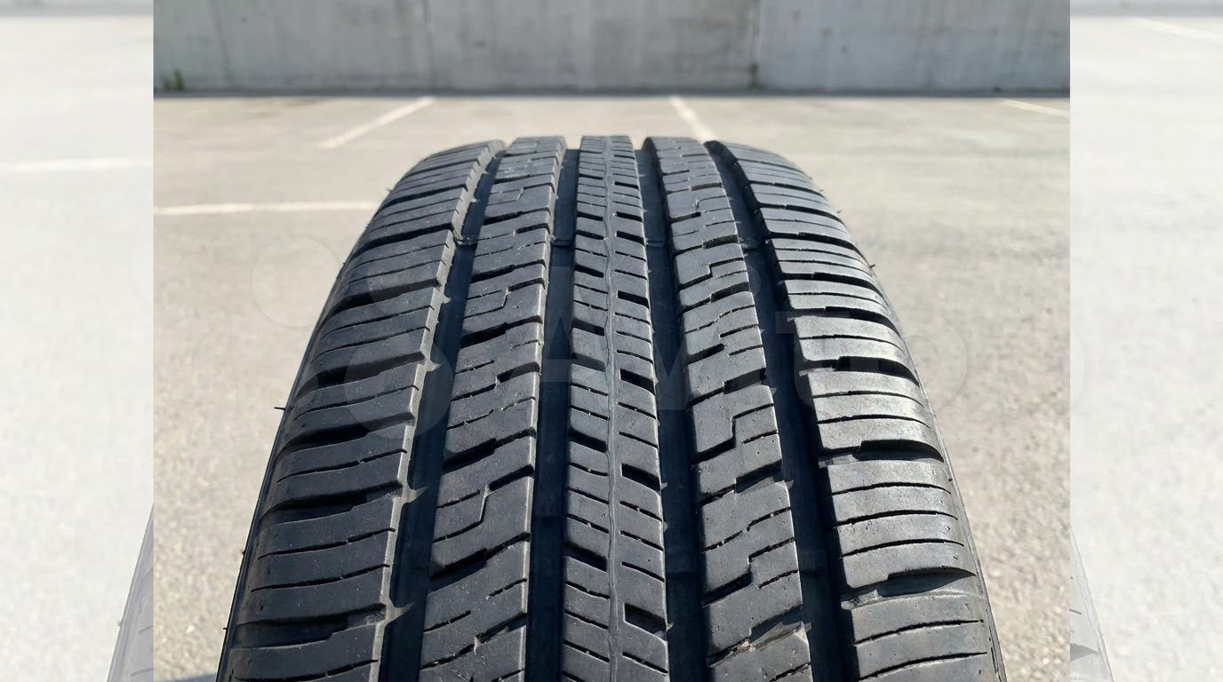 how much tread do new tires have